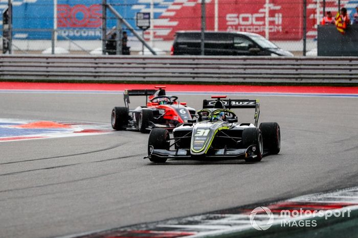 Logan Sargeant, Carlin Buzz Racing y Richard Verschoor, MP Motorsport