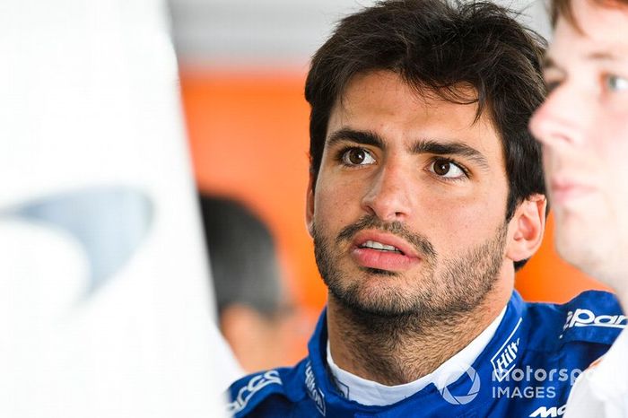 Carlos Sainz se suma a los videojuegos
