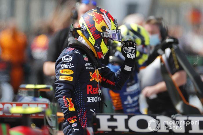 Sergio Pérez, Red Bull Racing, en Parc Ferme