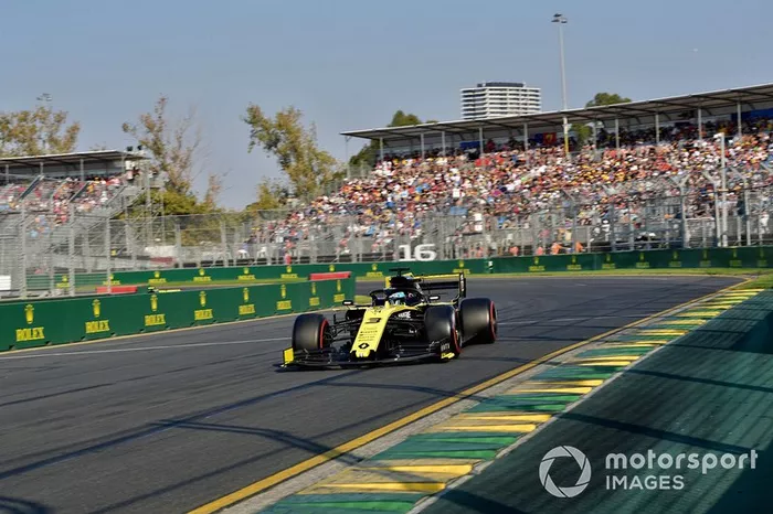 Daniel Ricciardo, Renault F1 Team R.S.19