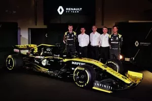 Daniel Ricciardo, Renault Sport F1 Team, Nico Hulkenberg, Renault Sport F1 Team, Cyril Abiteboul, Managing Director Renault Sport F1, Nick Chester, Direttore tecnico Renault Sport F1 Team,  Remi Taffin, Capo delle operazioni in pista Renault Sport F1