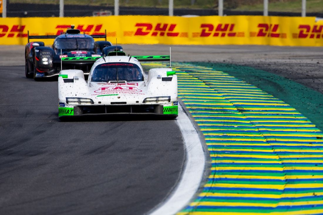 #99 Proton Competition Porsche 963: Neel Jani, Nicolas Pino, Nicolas Varrone