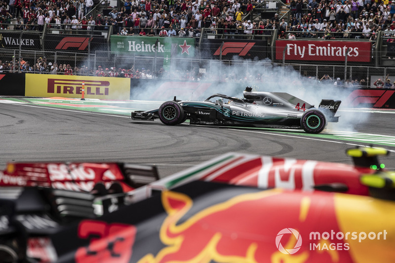 Lewis Hamilton, Mercedes-AMG F1 W09 EQ Power+ fête son titre
