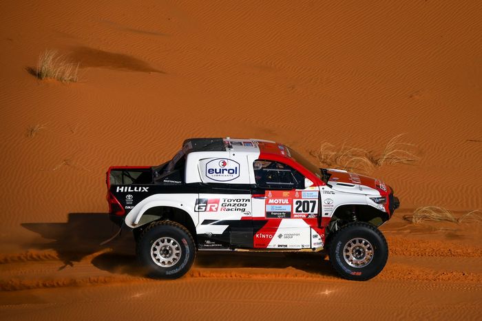 #207 Toyota Gazoo Racing Toyota: Giniel De Villiers, Dennis Murphy