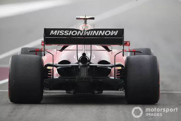Carlos Sainz Jr., Ferrari SF21