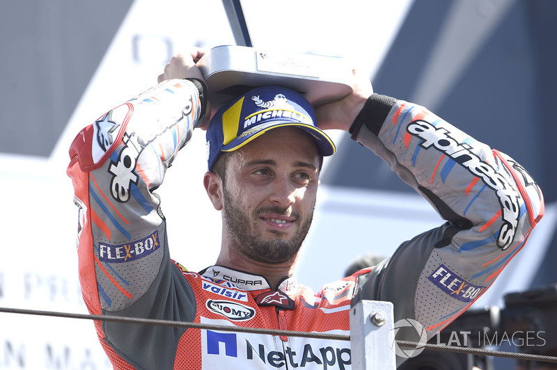Podio: il vincitore della gara Andrea Dovizioso, Ducati Team