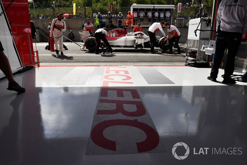 Шарль Леклер, Sauber C37