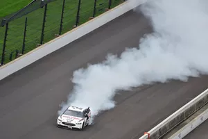 Race winner Brad Keselowski, Team Penske, Ford Fusion
