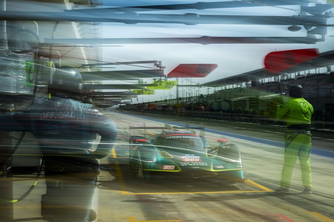 #009 Aston Martin Thor Team Aston Martin Valkyrie: Alex Riberas, Marco Sorensen, Roman De Angelis