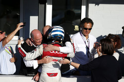 Le champion 2017, René Rast, Audi Sport Team Rosberg, Audi RS 5 DTM avec le Dr. Wolfgang Ullrich, ancien directeur Audi Sport