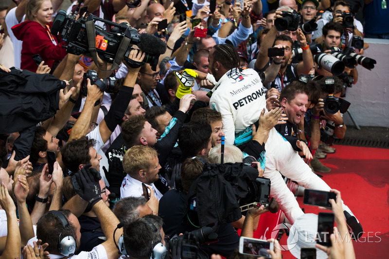 Льюіс Хемілтон, Mercedes AMG F1