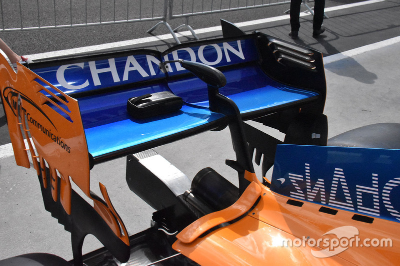 Заднее крыло McLaren MCL33