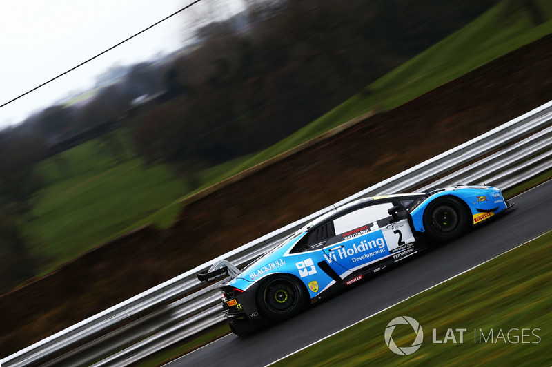 #2 Barwell Motorsport Lamborghini Huracan GT3: Leo Machitski, Patrick Kujala