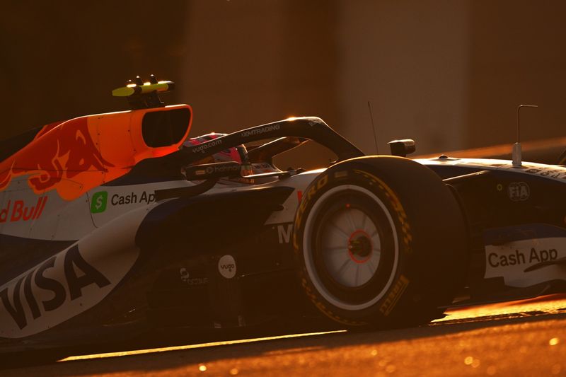 Liam Lawson, Tori da corsa