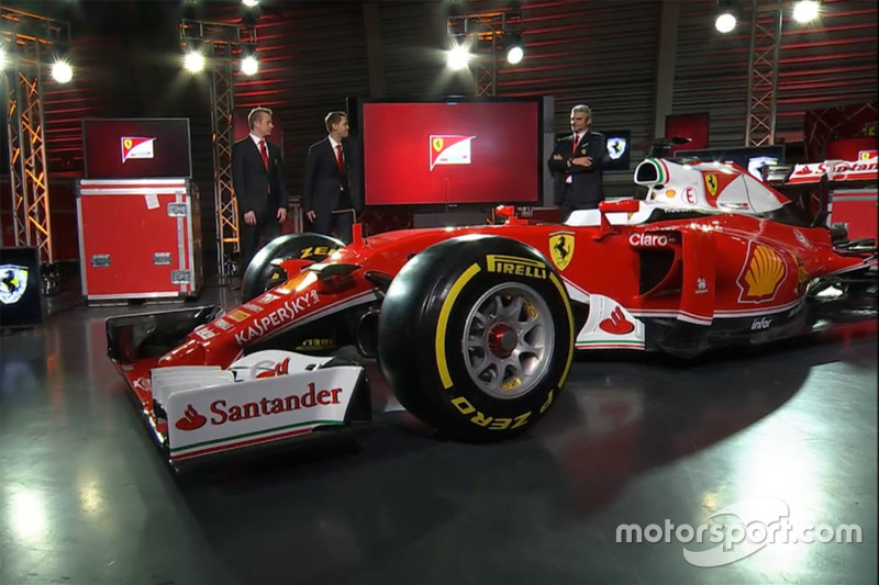 Sebastian Vettel, Ferrari, Kimi Raikkonen, Ferrari and Maurizio Arrivabene, Team Principal Ferrari