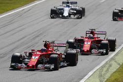 Kimi Raikkonen, Ferrari SF70H, Sebastian Vettel, Ferrari SF70H