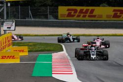 Romain Grosjean, Haas F1 Team VF-17