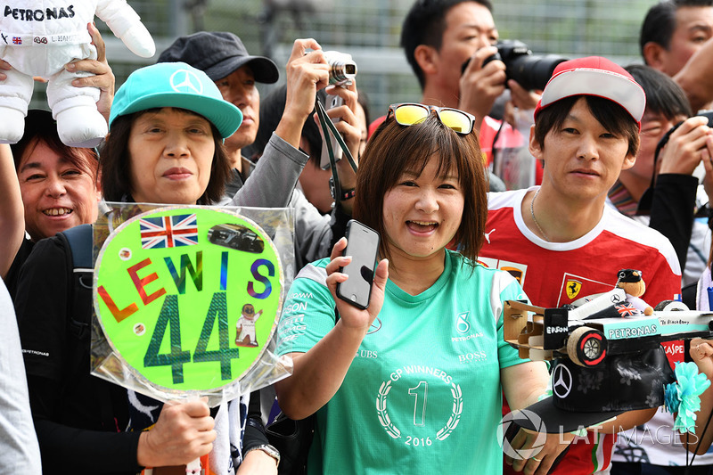 Fans