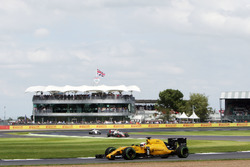 Kevin Magnussen, Renault Sport F1 Team RS16