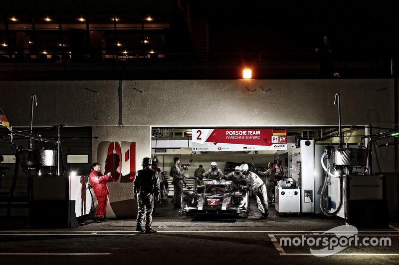 #2 Porsche Team Porsche 919 Hybrid: Romain Dumas, Neel Jani, Marc Lieb