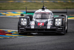 #2 Porsche Team Porsche 919 Hybrid: Ромен Дюма, Ніл Яні, Марк Ліб