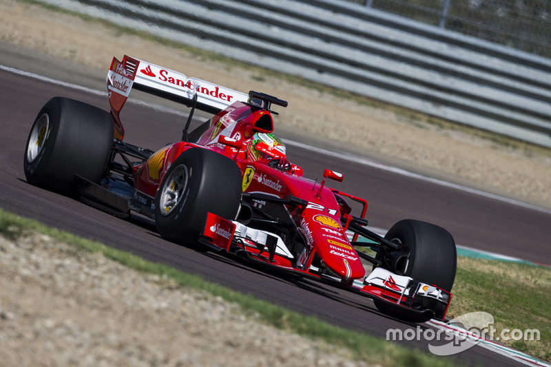 Esteban Gutierrez, Ferrari, prova le gomme Pirelli 2017