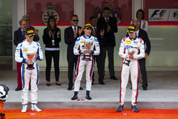 Podio: gandor de la carrera Nobuharu Matsushita, ART Grand Prix, segundo lugar Marvin Kirchhofer, Ca
