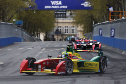 Daniel Abt, ABT Schaeffler Audi Sport, führt