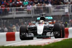 Lewis Hamilton, Mercedes AMG F1 W07 Hybrid