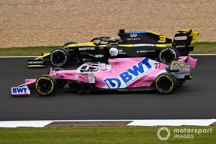 Nico Hulkenberg, Racing Point RP20, Daniel Ricciardo, Renault F1 Team R.S.20