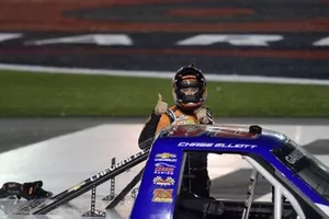 Race winner Chase Elliott, GMS Racing Chevrolet iRacing