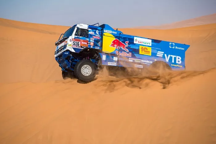 #516 Team KAMAZ Master: Anton Shibalov, Dmitrii Nikitin, Ivan Tatarinov