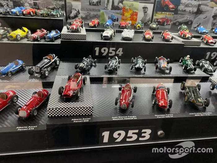 Colección de coches miniatura de F1