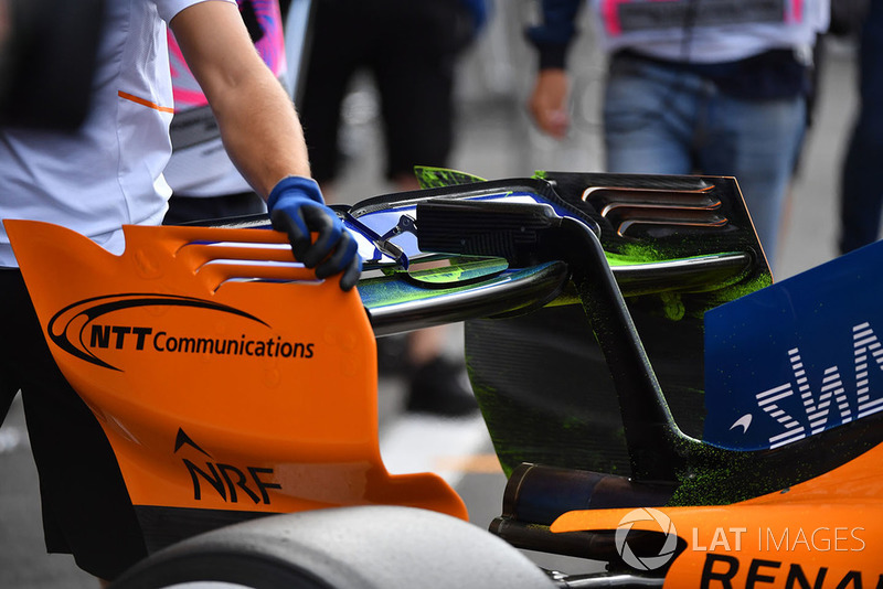 McLaren MCL33 rear wing with aero paint