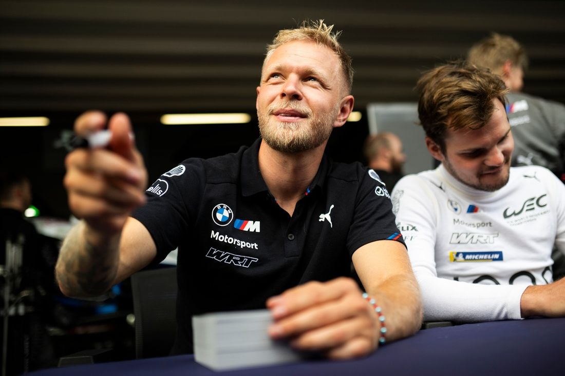 #15 BMW M Team WRT BMW M Hybrid V8: Kevin Magnussen