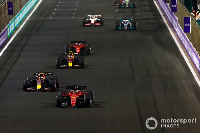 Charles Leclerc, Ferrari F1-75, Max Verstappen, Red Bull Racing RB18, Sergio Pérez, Red Bull Racing RB18, Carlos Sainz Jr, Ferrari F1-75, George Russell, Mercedes W13, Kevin Magnussen, Haas VF-22