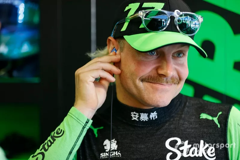 Valtteri Bottas, Stake F1 Team KICK Sauber, dans le garage