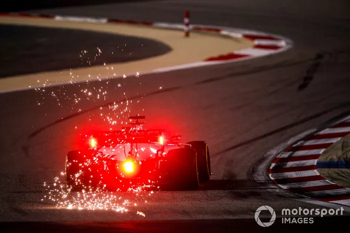 Pietro Fittipaldi, Haas F1 Haas VF-20 sacando chispas