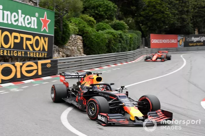 Pierre Gasly, Red Bull Racing RB15, Sebastian Vettel, Ferrari SF90