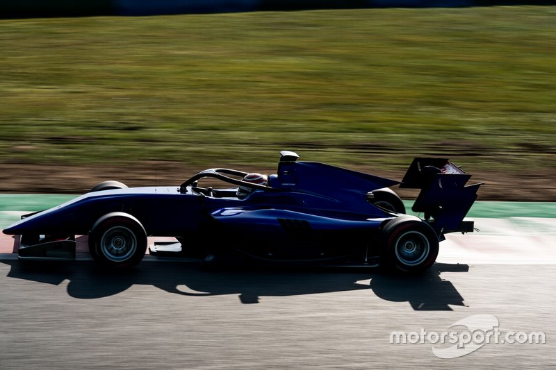 Pedro Piquet, Trident
