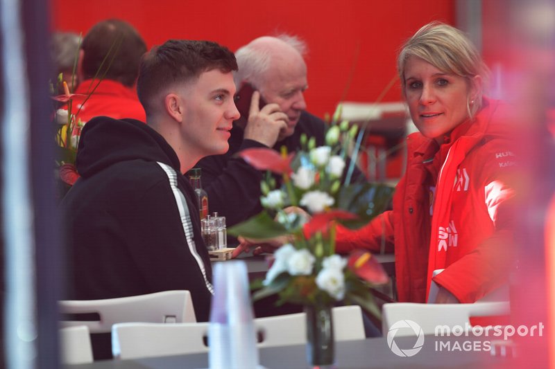 Fabian Vettel, frère de Sebastian Vettel, Ferrari et Britta Roeske, attachée de presse de Sebastian Vettel, Ferrari