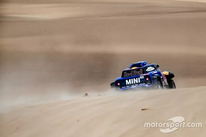 #300 X-Raid Mini JCW Team: Carloz Sainz, Lucas Cruz