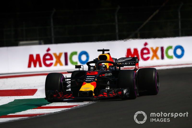 1: Даніель Ріккардо, Red Bull Racing RB14, 1'14.759