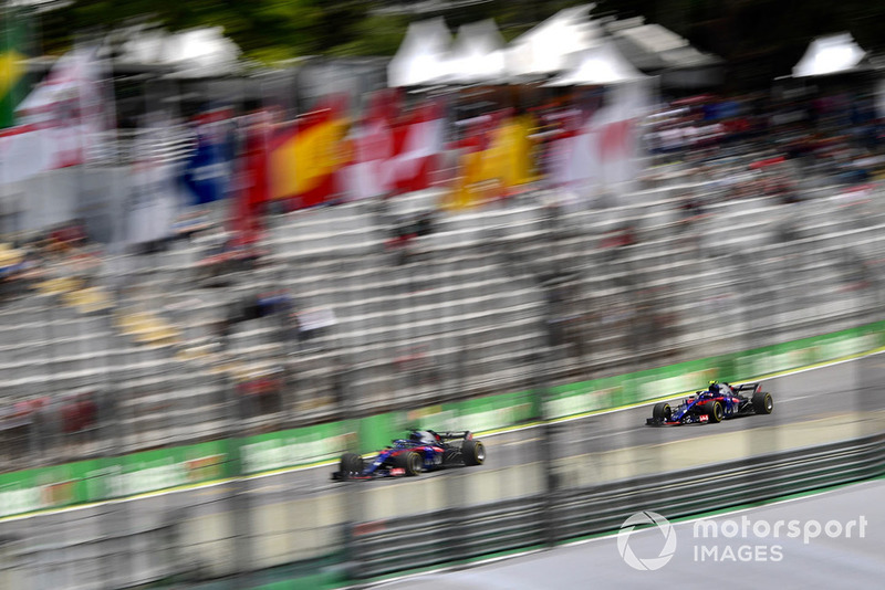 Brendon Hartley, Toro Rosso STR13 y Pierre Gasly, Toro Rosso STR13