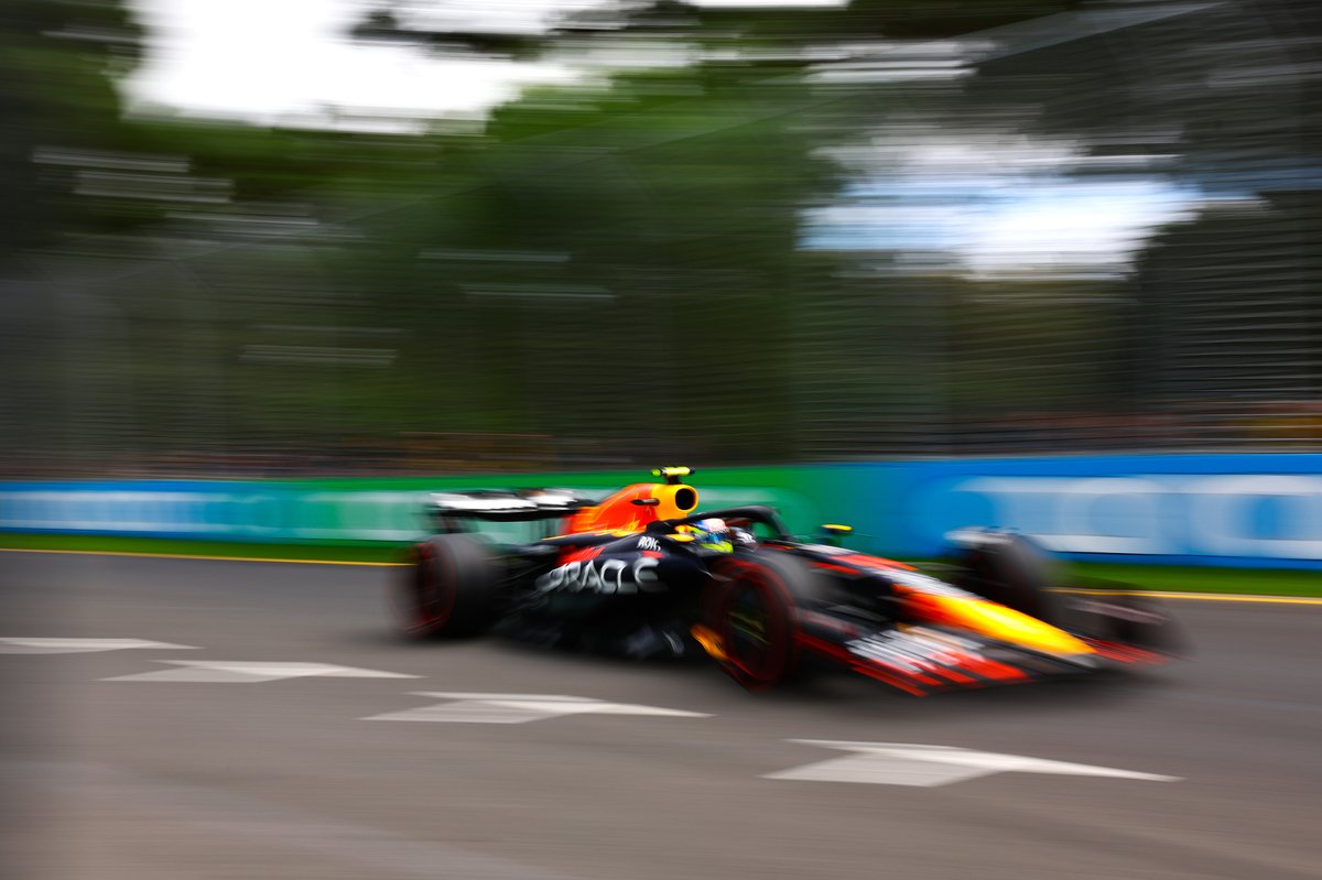 Los puntos fuertes del RB19 se han demostrado en las curvas de alta velocidad y en las rectas.