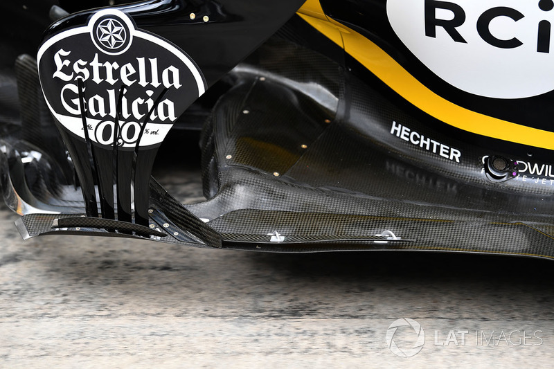 Передняя часть днища Renault RS18