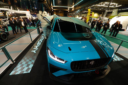Il lancio del Jaguar I-Pace eTrophy presentato dal celebre