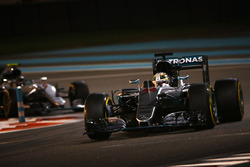 Lewis Hamilton, Mercedes F1 W07 Hybrid ve Nico Rosberg, Mercedes F1 W07 Hybrid
