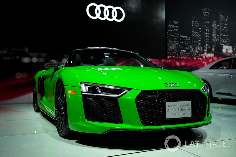 Audi R8 Spyder V10 plus