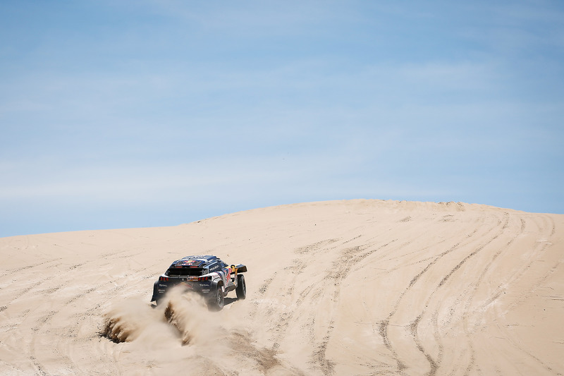 #303 Peugeot Sport Peugeot 3008 DKR: Carlos Sainz, Lucas Cruz